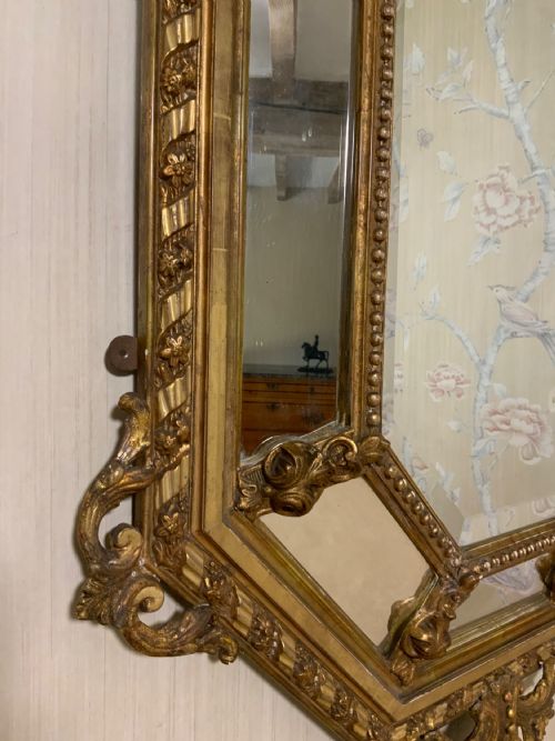 A MID VICTORIAN GILT FRAMED CUSHION MIRROR - ADDITIONAL PHOTO 5