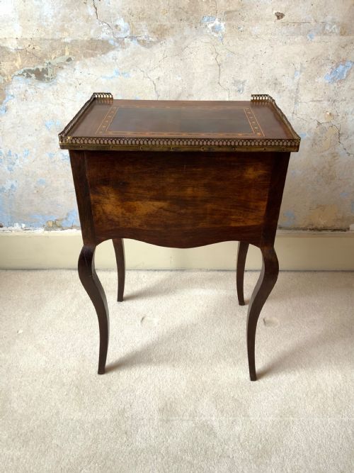 A ROSEWOOD SIDE TABLE - ADDITIONAL PHOTO 2