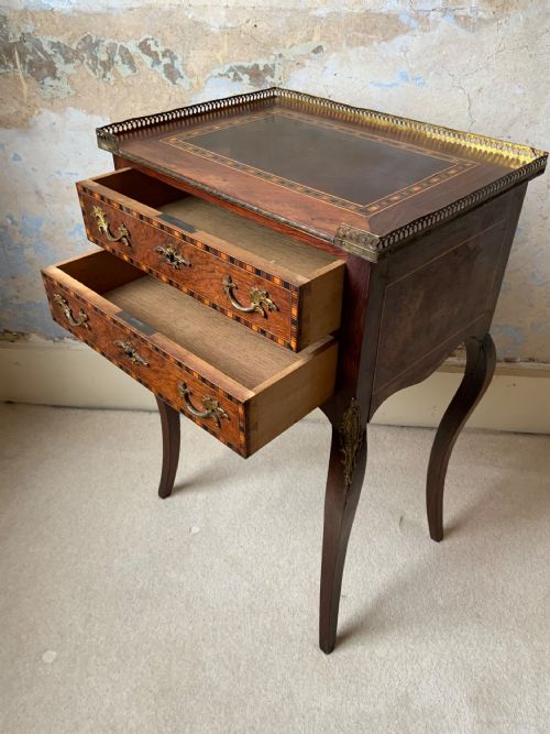 A ROSEWOOD SIDE TABLE - ADDITIONAL PHOTO 4