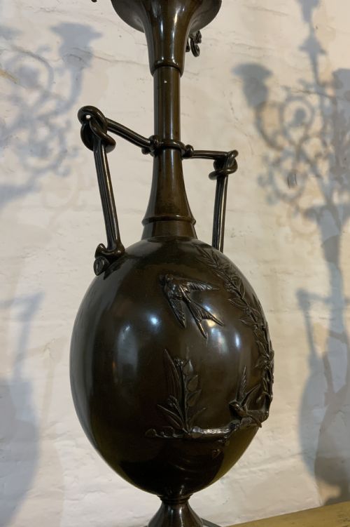 A LARGE PAIR OF 19TH CENTURY BRONZE CANDELABRA - ADDITIONAL PHOTO 11