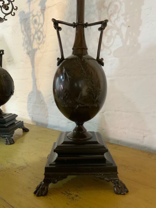 A LARGE PAIR OF 19TH CENTURY BRONZE CANDELABRA - ADDITIONAL PHOTO 8