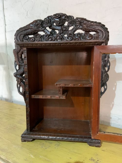 A LATE 19TH CENTURY CHINESE TABLE CABINET - ADDITIONAL PHOTO 3