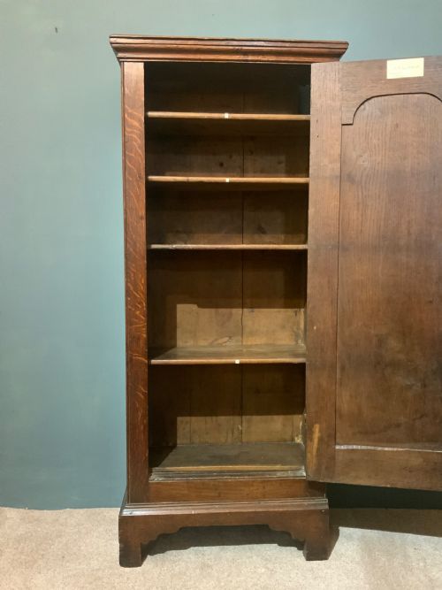 A TALL SLIM SINGLE DOOR OAK CABINET - ADDITIONAL PHOTO 8