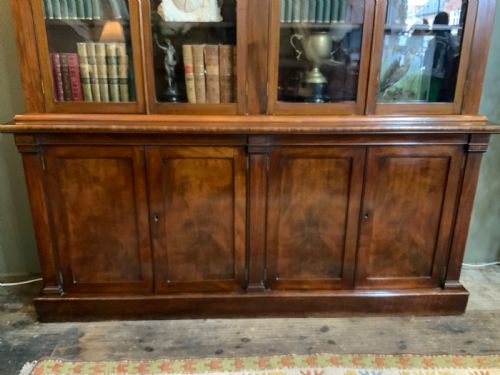 A GEORGE IV MAHOGANY LIBRARY BOOKCASE - ADDITIONAL PHOTO 1