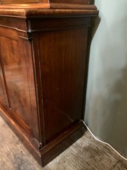 A GEORGE IV MAHOGANY LIBRARY BOOKCASE - ADDITIONAL PHOTO 3