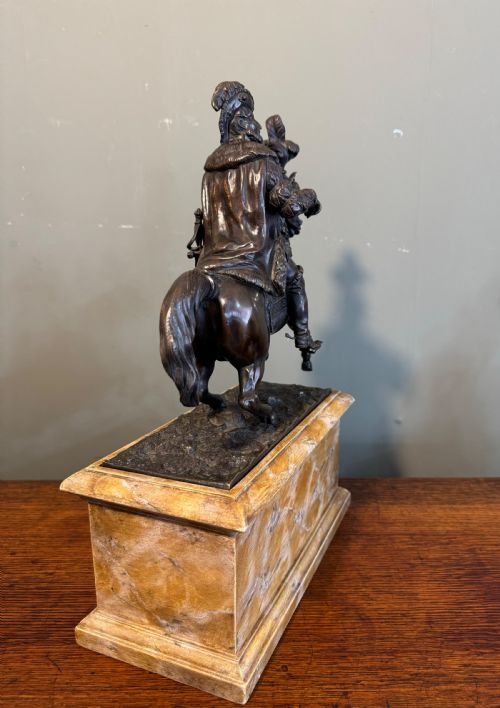 PAIR OF BRONZE EQUESTRIAN FIGURES - ADDITIONAL PHOTO 5