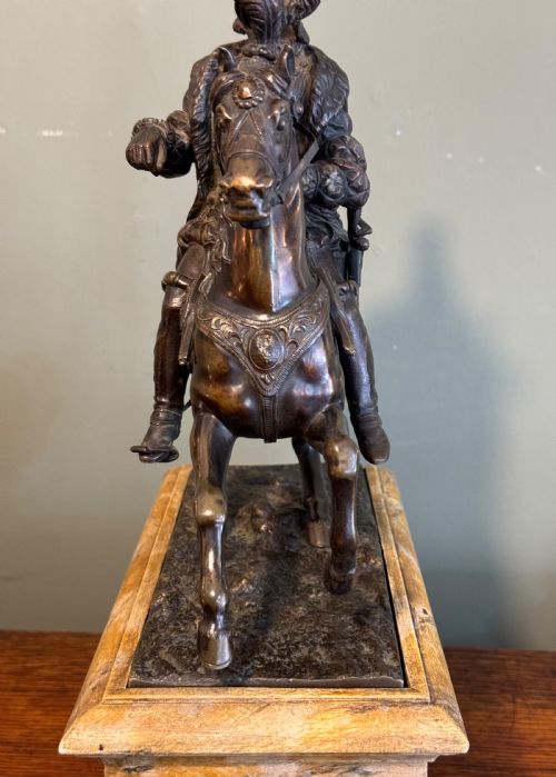 PAIR OF BRONZE EQUESTRIAN FIGURES - ADDITIONAL PHOTO 7