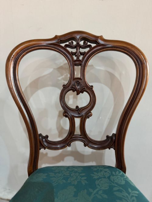 A SET SIX VICTORIAN WALNUT DINING CHAIRS - ADDITIONAL PHOTO 2