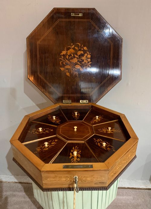 A REGENCY INLAID ROSEWOOD SEWING TABLE - ADDITIONAL PHOTO 1