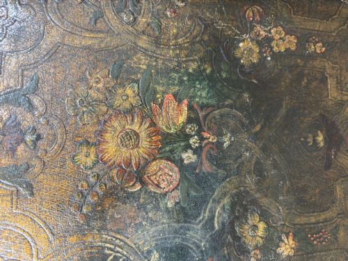 AN EMBOSSED PAINTED LEATHER SCREEN - ADDITIONAL PHOTO 5