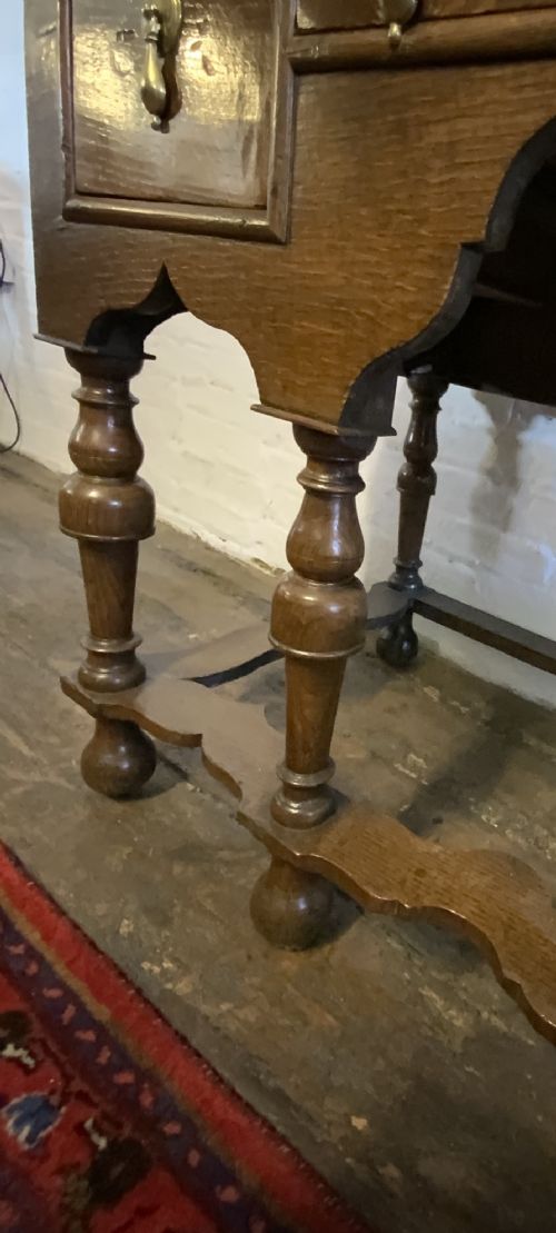 A QUEEN ANNE PERIOD OAK CHEST ON STAND - ADDITIONAL PHOTO 4