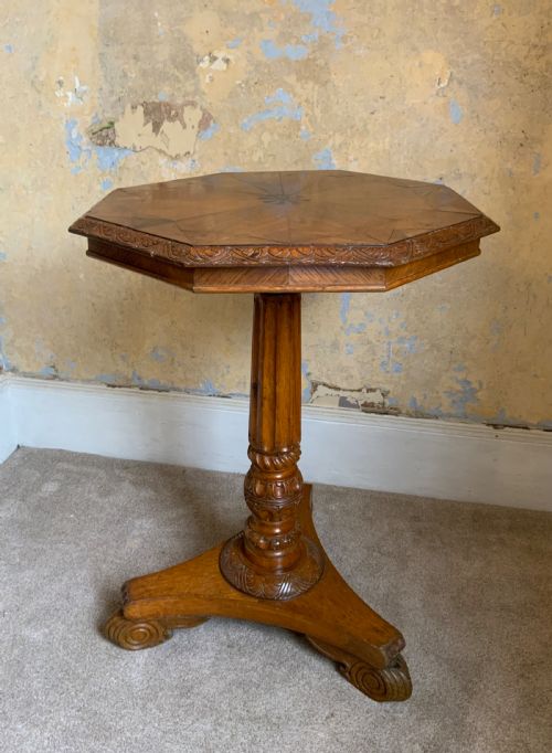 A LATE REGENCY OAK OCCASIONAL TABLE - ADDITIONAL PHOTO 4