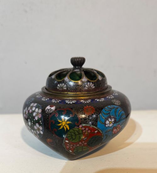 a japanese cloisonn censer - CATEGORY: ANTIQUE METAL - DATED 1900