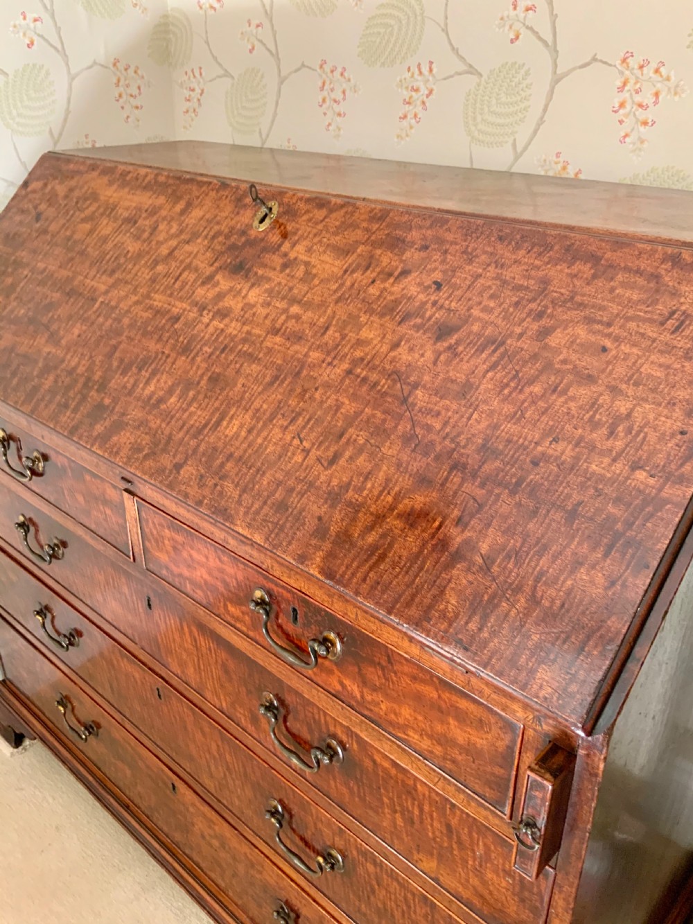 Georgian mahogany bureau View XVI