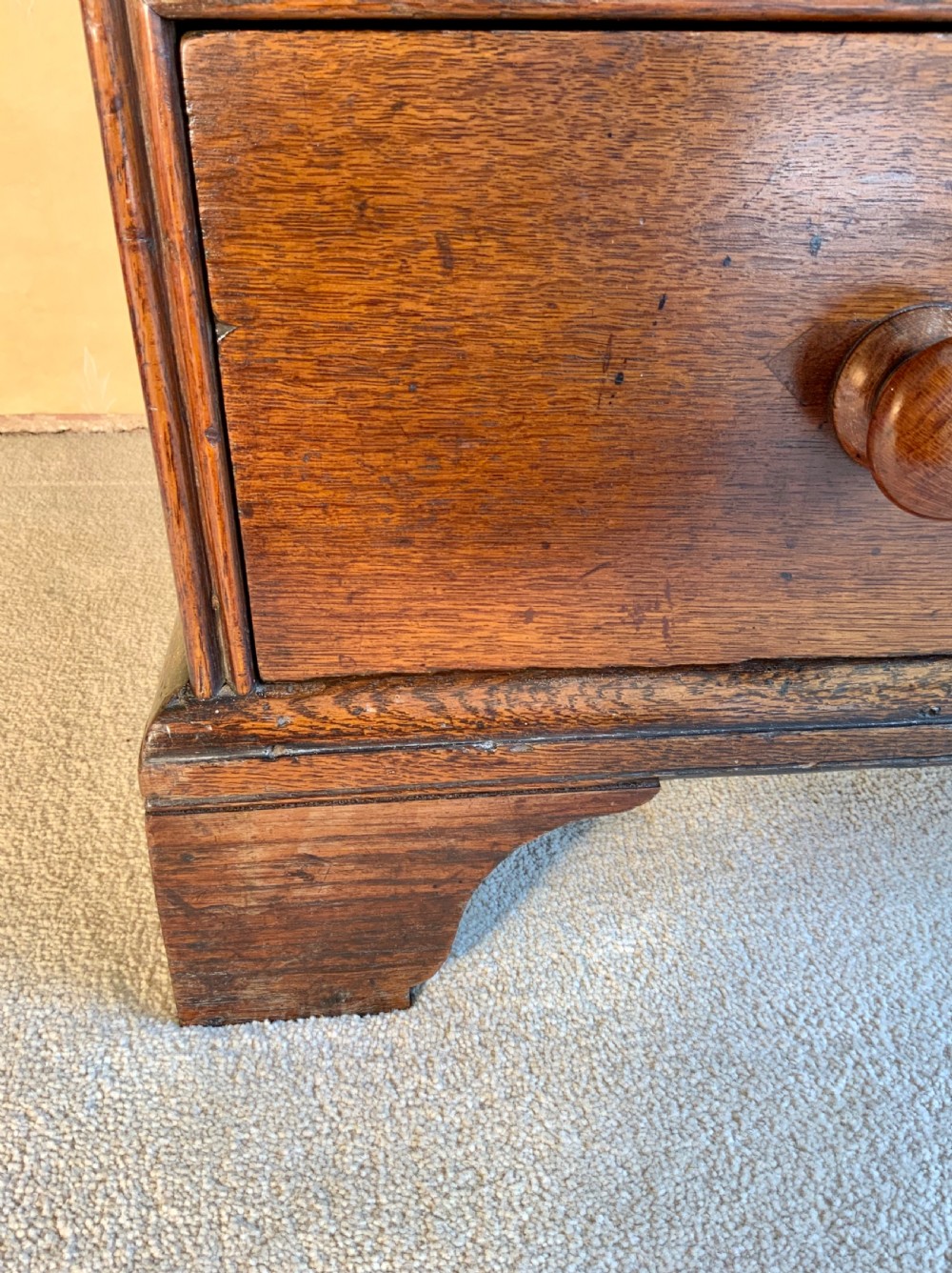  Georgian oak bureau of small proportions View VII