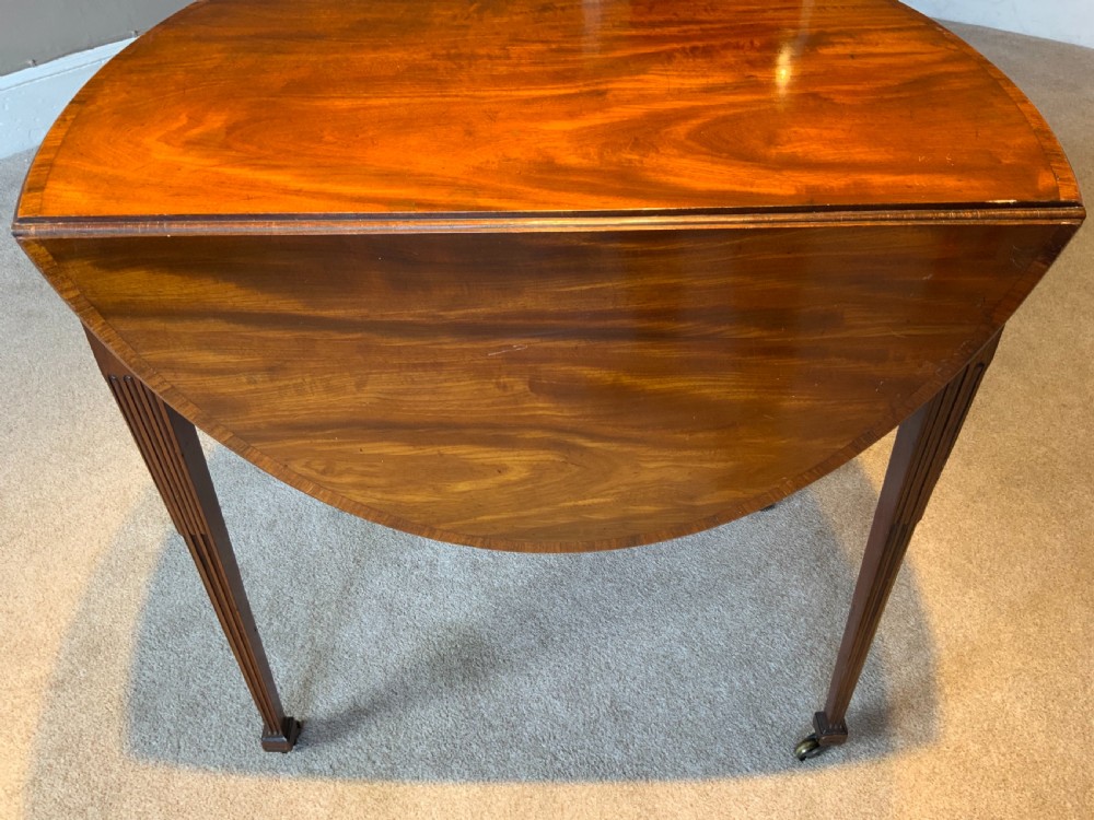Georgian Mahogany Pembroke table View III