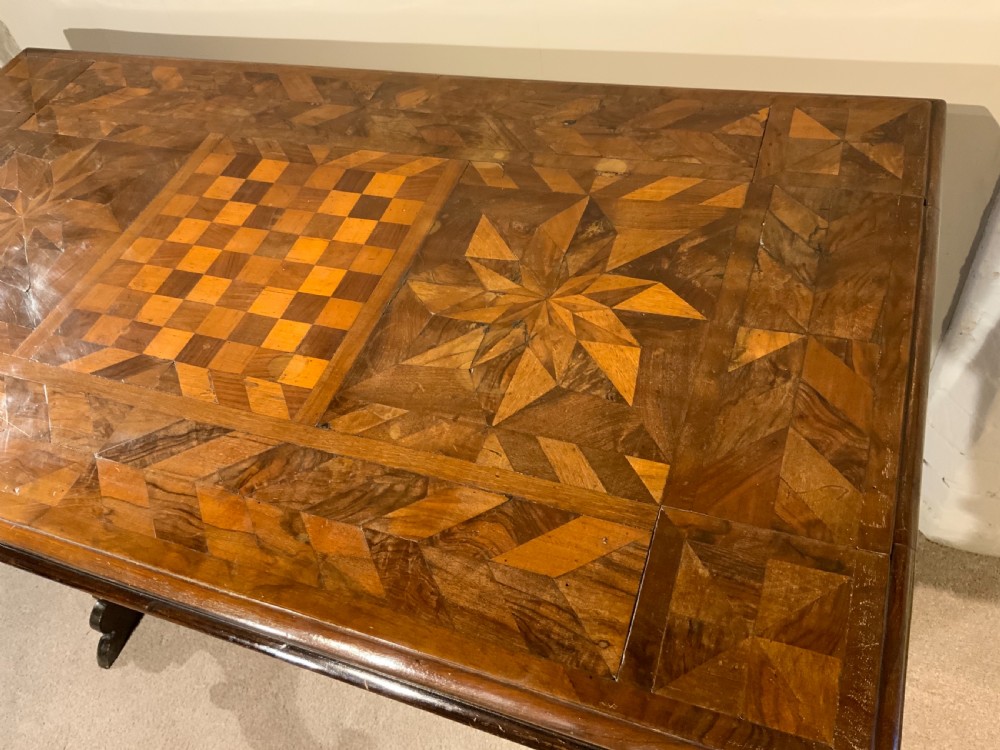 Walnut table View X
