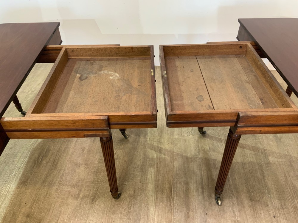 Georgian Mahogany dining table to seat 10 View VI