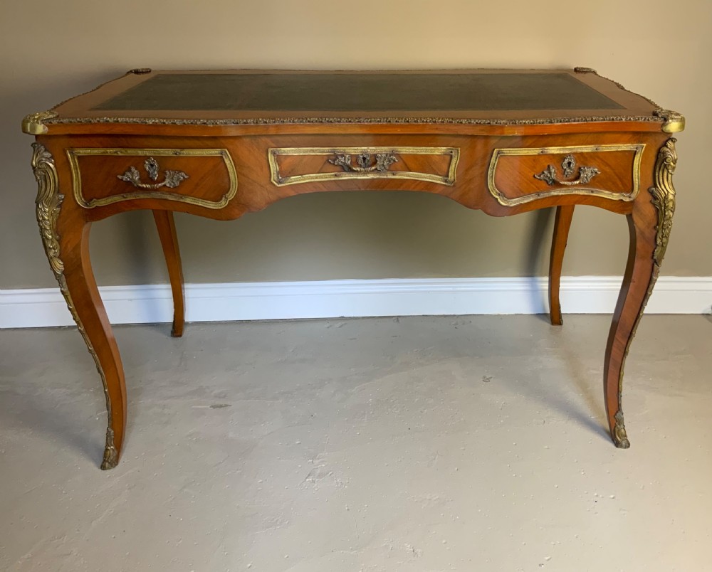 Walnut bureau plat