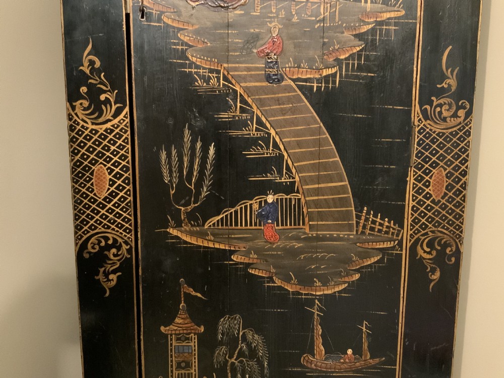 A chinoiserie decorated floor standing corner cabinet View III