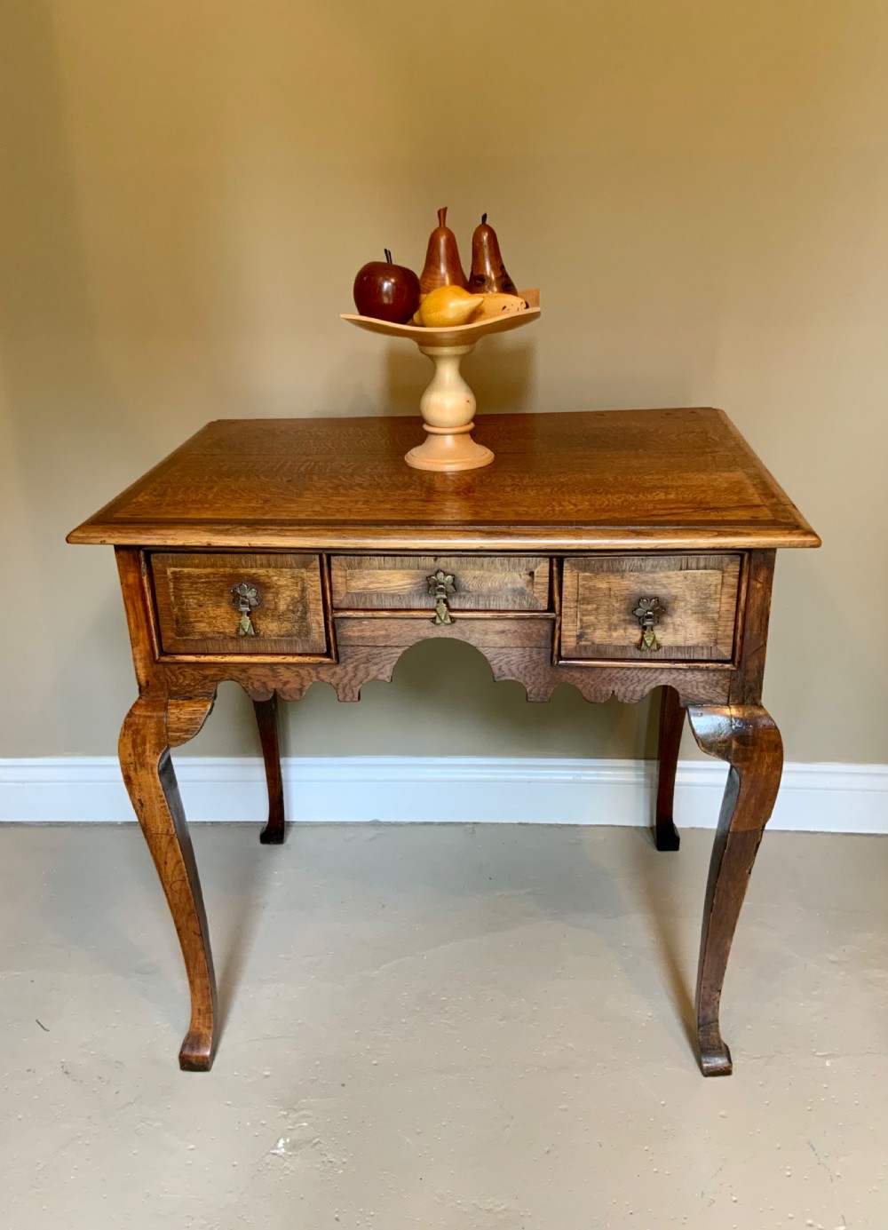 Georgian oak side table View II