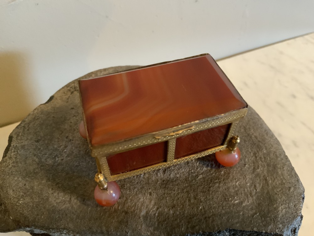 An agate and ormolu mounted box View III