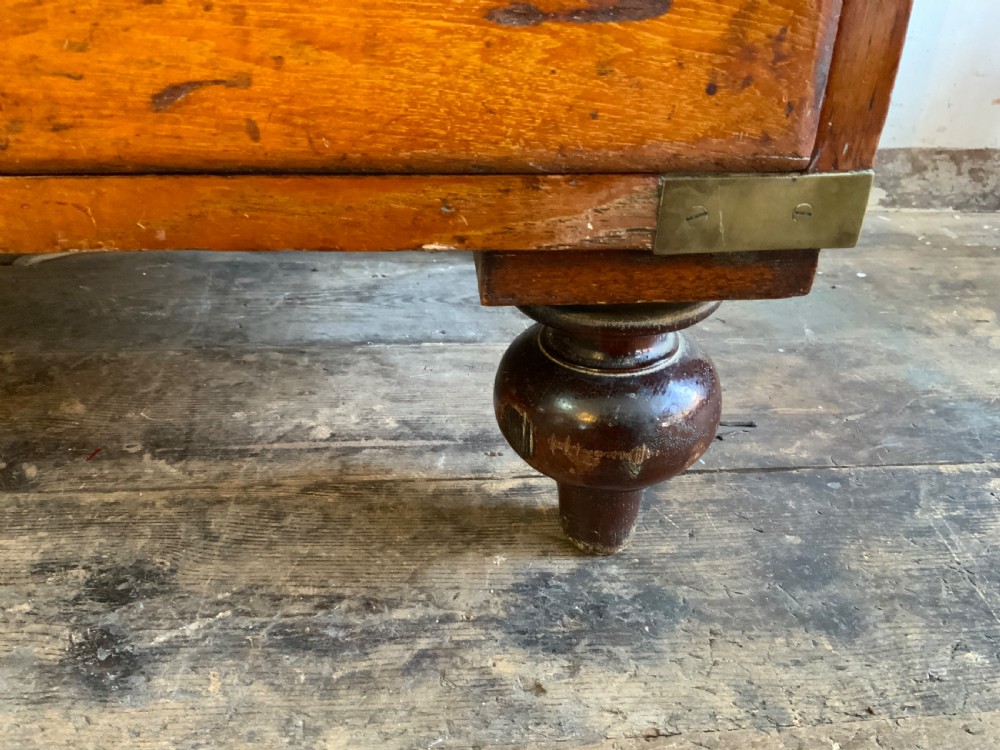 A Victorian military chest View VII