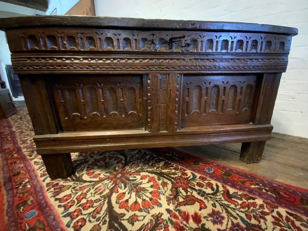 A small James I period oak coffer