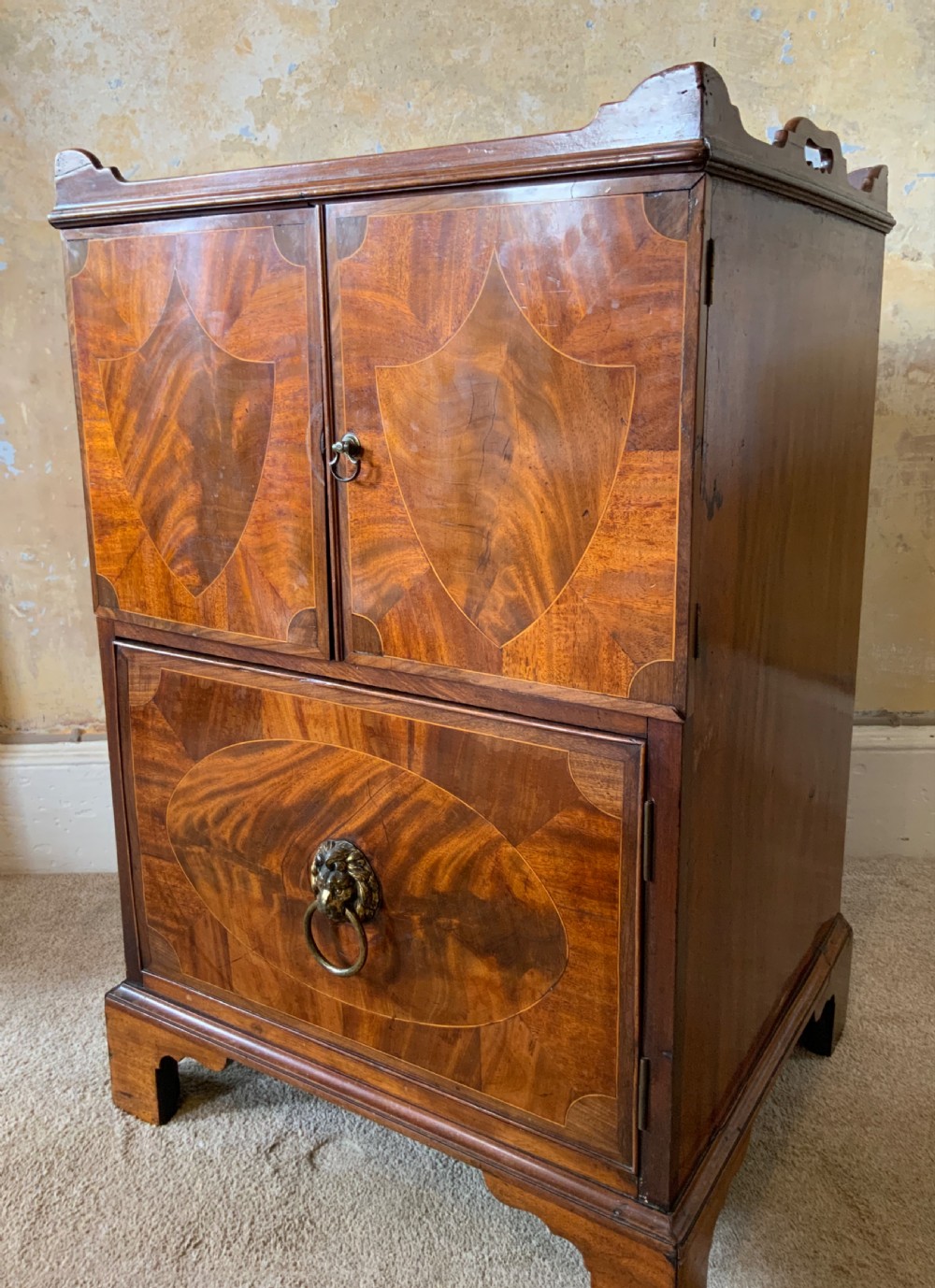 A Georgian mahogany tray top commode View VI