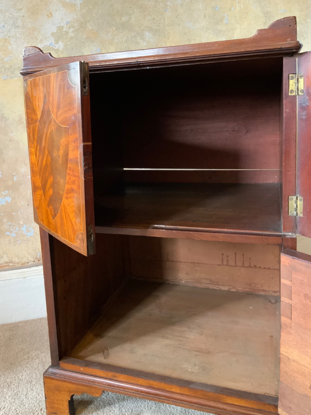 A Georgian mahogany tray top commode View VII