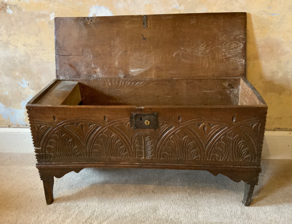 Late 17th century Six plank oak coffer View VI