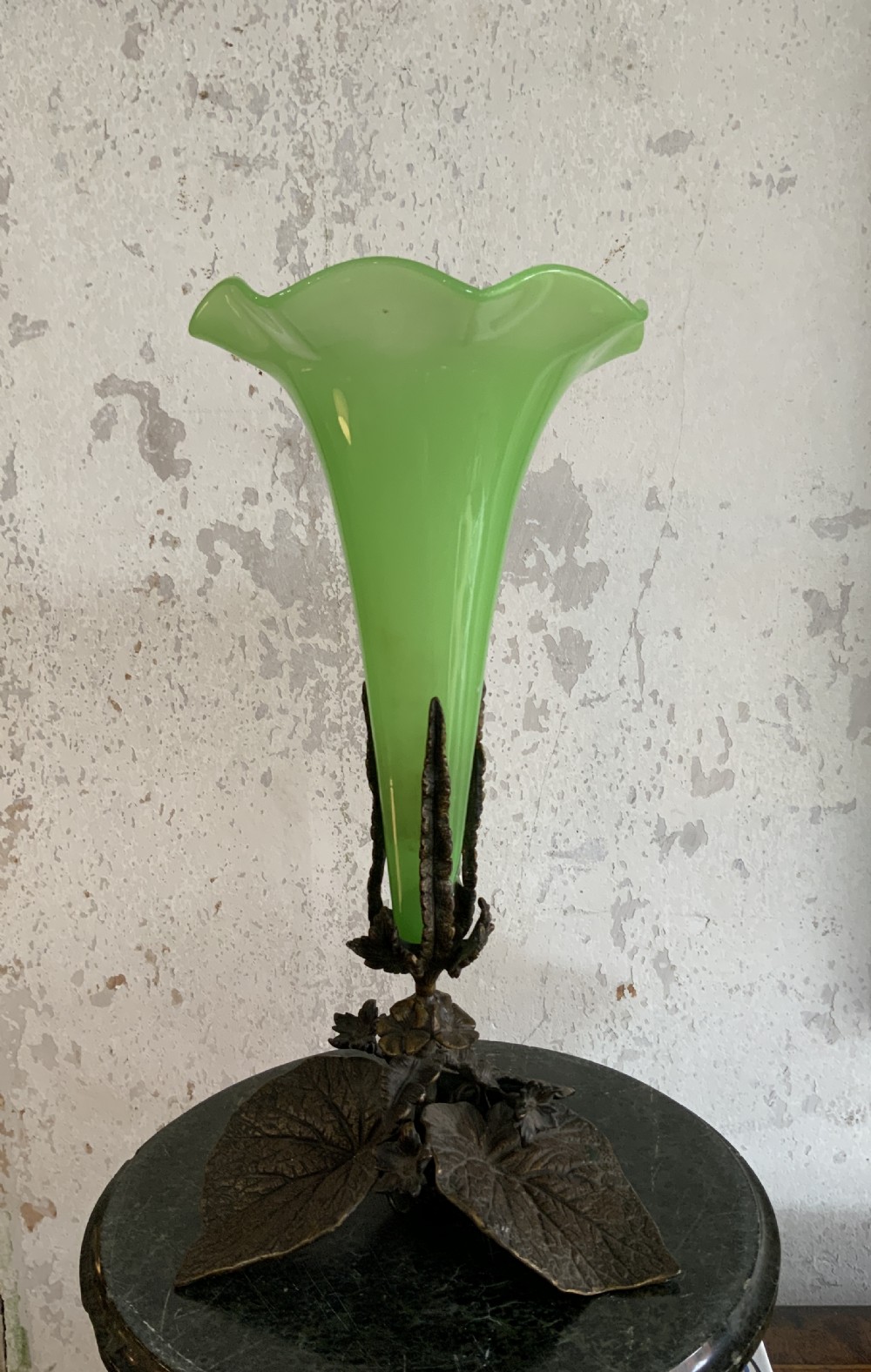 A uranium glass and bronze epergne 