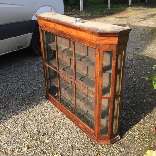 DUTCH WALNUT AND OAK WALL HANGING DISPLAY CABINET - ADDITIONAL PHOTO 3