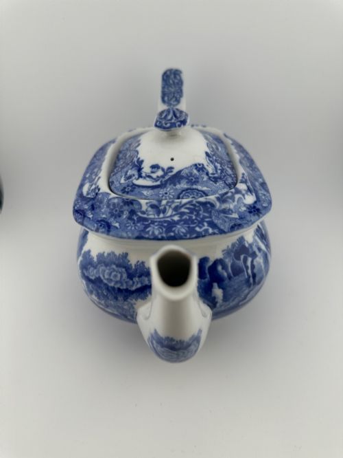 fig 3. An antique blue and white transferware ceramic teapot in the Copeland Spode Blue Italian pattern featuring an Egyptian shape profile.