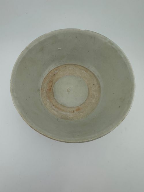 fig 5. A nineteenth century Chinese Qing Dynasty shipwreck porcelain bowl decorated with cobalt blue underglaze landscape imagery.