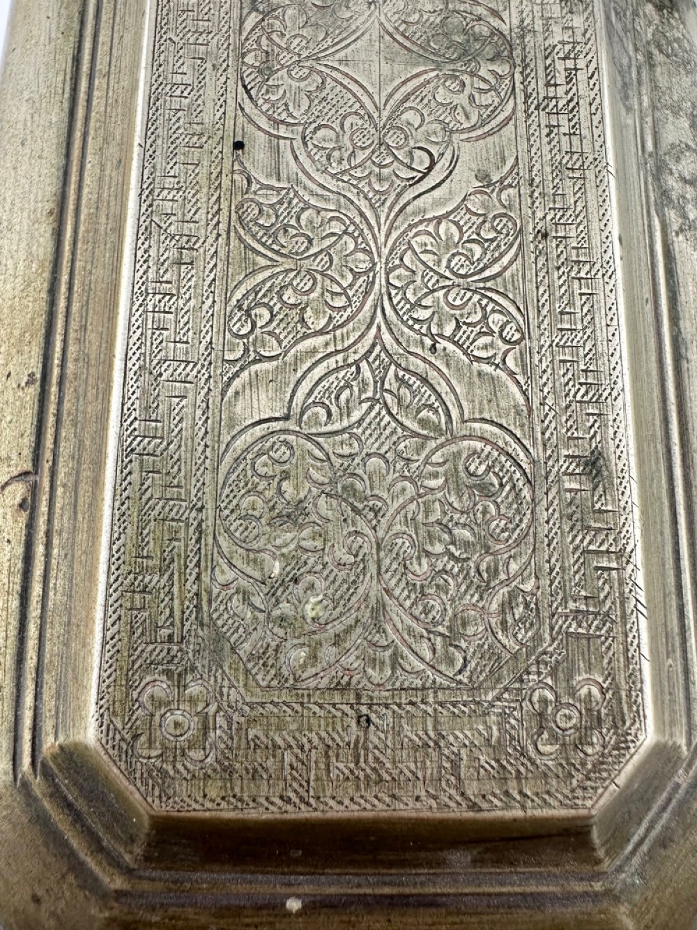 19th Century Malay Brunei Brass Betel Nut Sirih Box Engraved Borneo Region c.1880 Heavy 1329g View VII