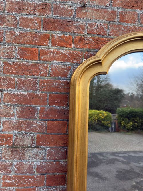 A FABULOUS LARGE ANTIQUE ENGLISH 19TH CENTURY CARVED WOOD GILT SHAPED TOP MIRROR - ADDITIONAL PHOTO 4