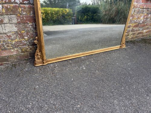 A WONDERFUL LARGE ANTIQUE ENGLISH 19TH CENTURY CARVED WOOD GESSO ARCHED TOP GILT OVERMANTLE MIRROR - ADDITIONAL PHOTO 4