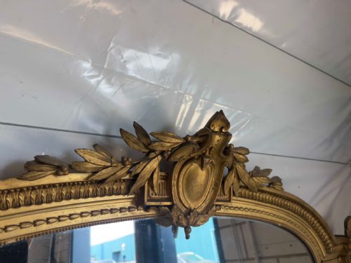 AN EXCEPTIONAL LARGE ANTIQUE ENGLISH 19TH CENTURY CARVED WOOD GESSO SHAPED TOP ORIGINAL GILT OVERMANTLE MIRROR - ADDITIONAL PHOTO 1