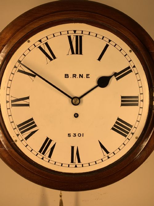 FUSEE DIAL RAILWAY WALL CLOCK EXCELLENT CONDITION NER RARE - ADDITIONAL PHOTO 2