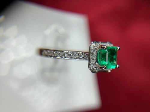 18CT WHITE GOLD EMERALD DIAMOND RING - ADDITIONAL PHOTO 10