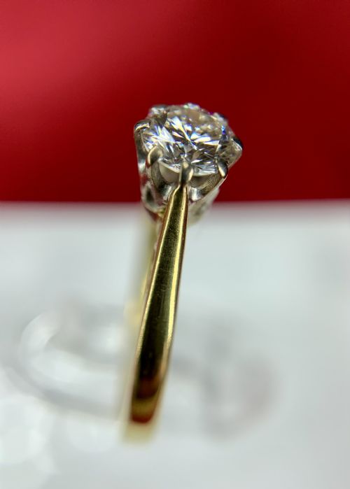 18CT PLAT DIAMOND SOLITAIRE RING - ADDITIONAL PHOTO 1