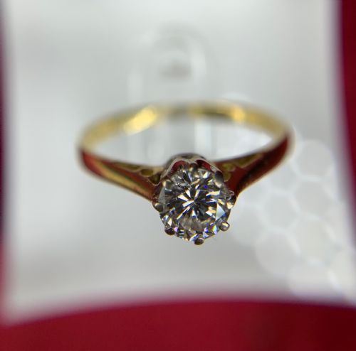 18CT PLAT DIAMOND SOLITAIRE RING - ADDITIONAL PHOTO 2