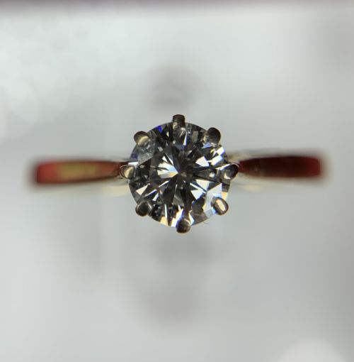 18CT PLAT DIAMOND SOLITAIRE RING - ADDITIONAL PHOTO 4