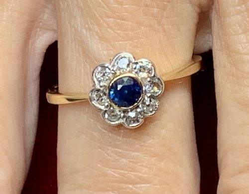 18CT DIAMOND SAPPHIRE CLUSTER RING DAISY STYLE - ADDITIONAL PHOTO 5