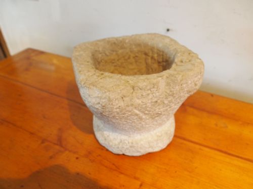 marble mortar 18th century c1750 - CATEGORY: ANTIQUE MISCELLANEOUS - DATED 18TH CENTURY