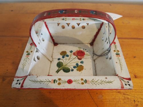 BASKET RARE TREEN FOLK ART NORWEGIAN TRINKET C1890 - ADDITIONAL PHOTO 2