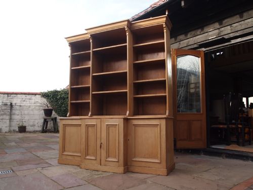 BOOKCASE STUNNING EARLY VICTORIAN PINE C1840 - ADDITIONAL PHOTO 2