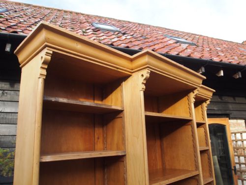 BOOKCASE STUNNING EARLY VICTORIAN PINE C1840 - ADDITIONAL PHOTO 13