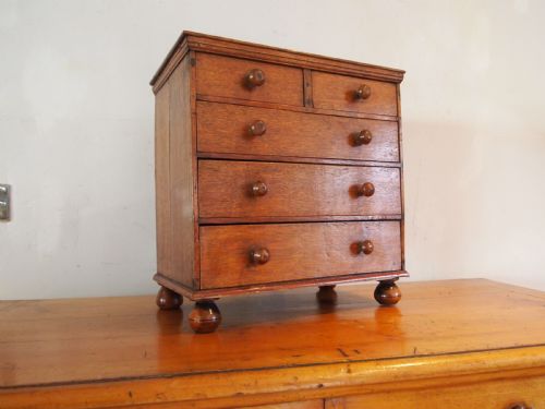 chest of drawers miniature apprentice victorian oak c1850 - CATEGORY: ANTIQUE CUPBOARDS - DATED 1850